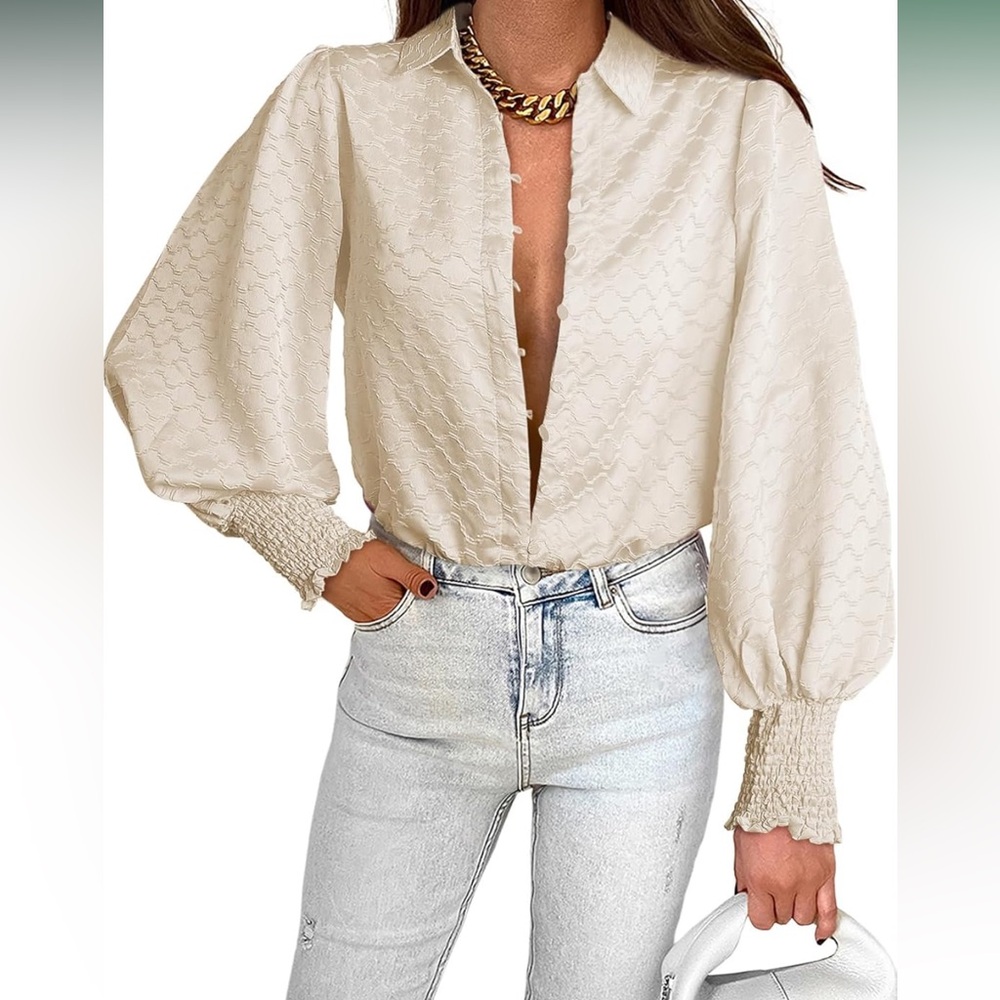 Chic Cream Blouse with Balloon Sleeves